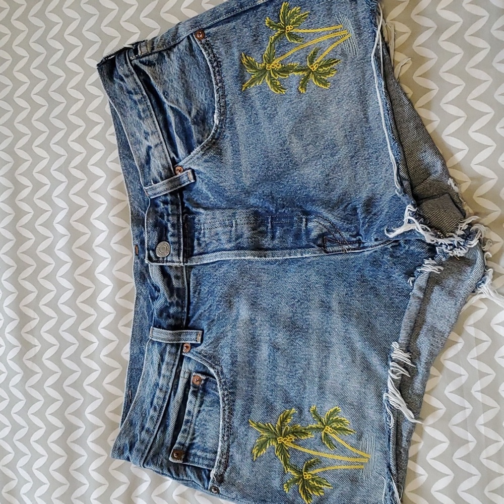 Incredible Vintage Style Levi's 501 Cutoffs